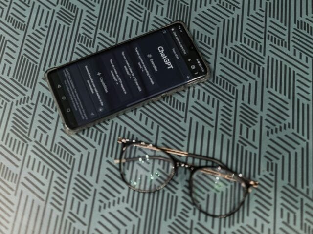 pexels-bertellifotografia-16094065 1